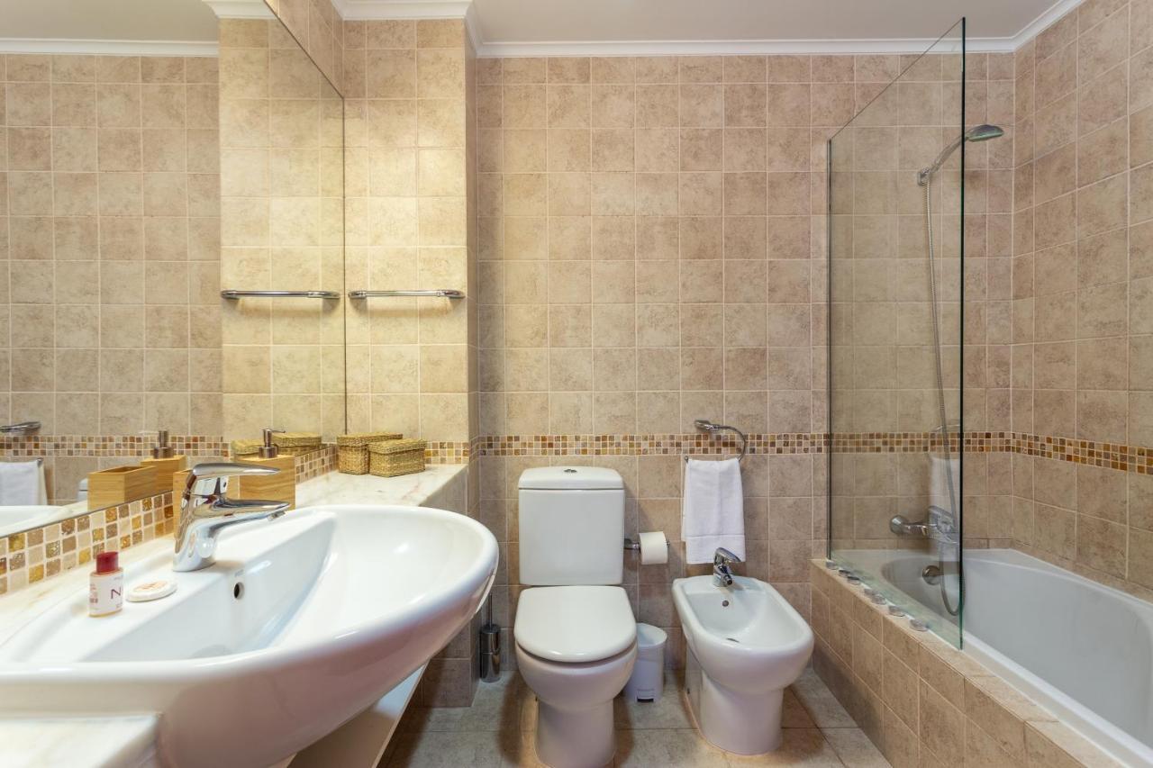 Ferienwohnung Host Wise - Bright Cozy Flats W Terrace & Pool Quarteira Exterior foto